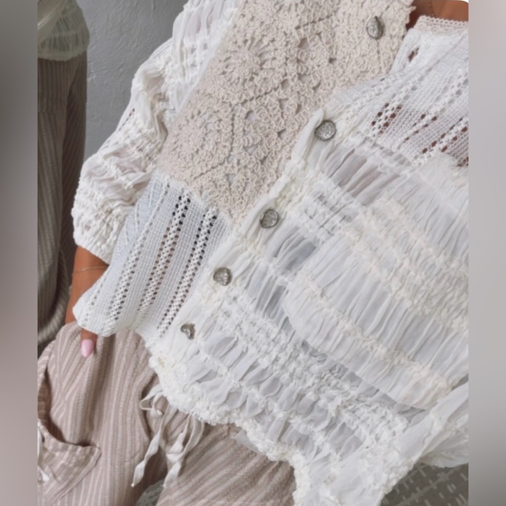 White Textured Women's Top - Picture 6 of 8